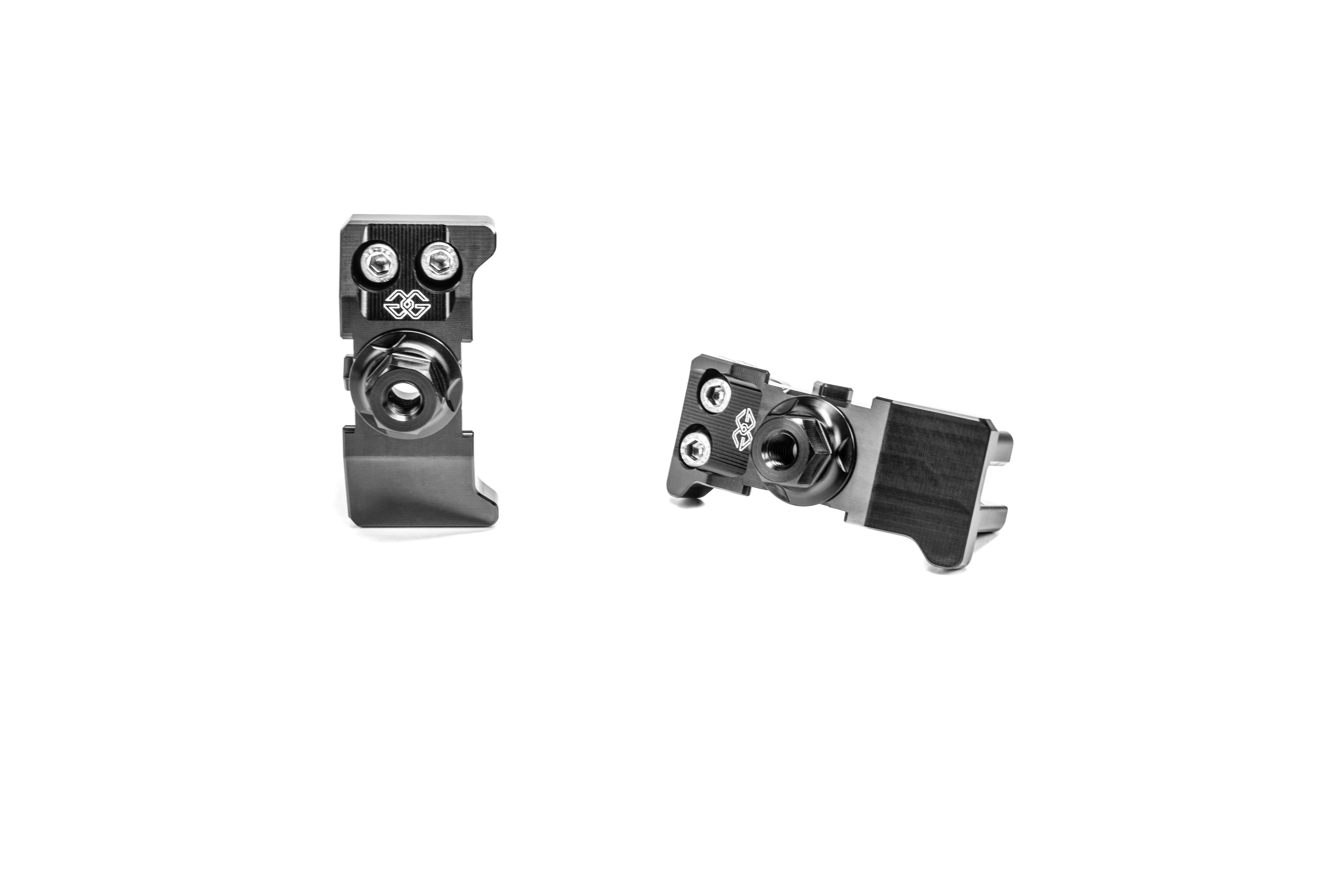 Gilles AXB Chain Adjuster for the Yamaha YZF-R7 (2021+) and XSR700 (2022+) Gilles AXB Chain Adjuster for the Yamaha YZF-R7 (2021+) and XSR700 (2022+)